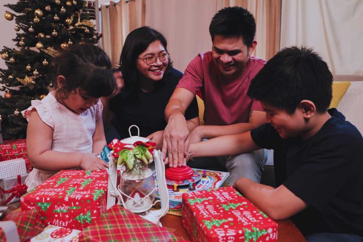 Filipino family at Christmas